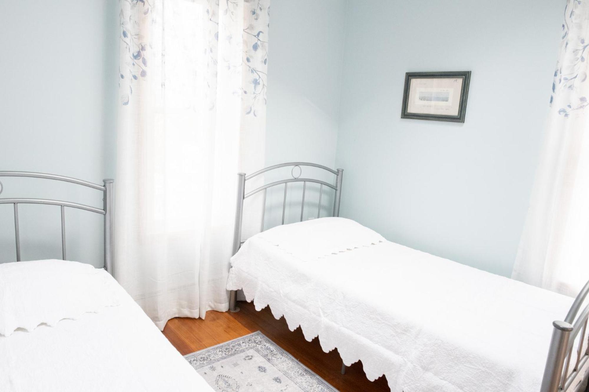 Beautiful Apartment-5 Beds-Full Kitchen-Parking-Super Clean! Boston Bagian luar foto