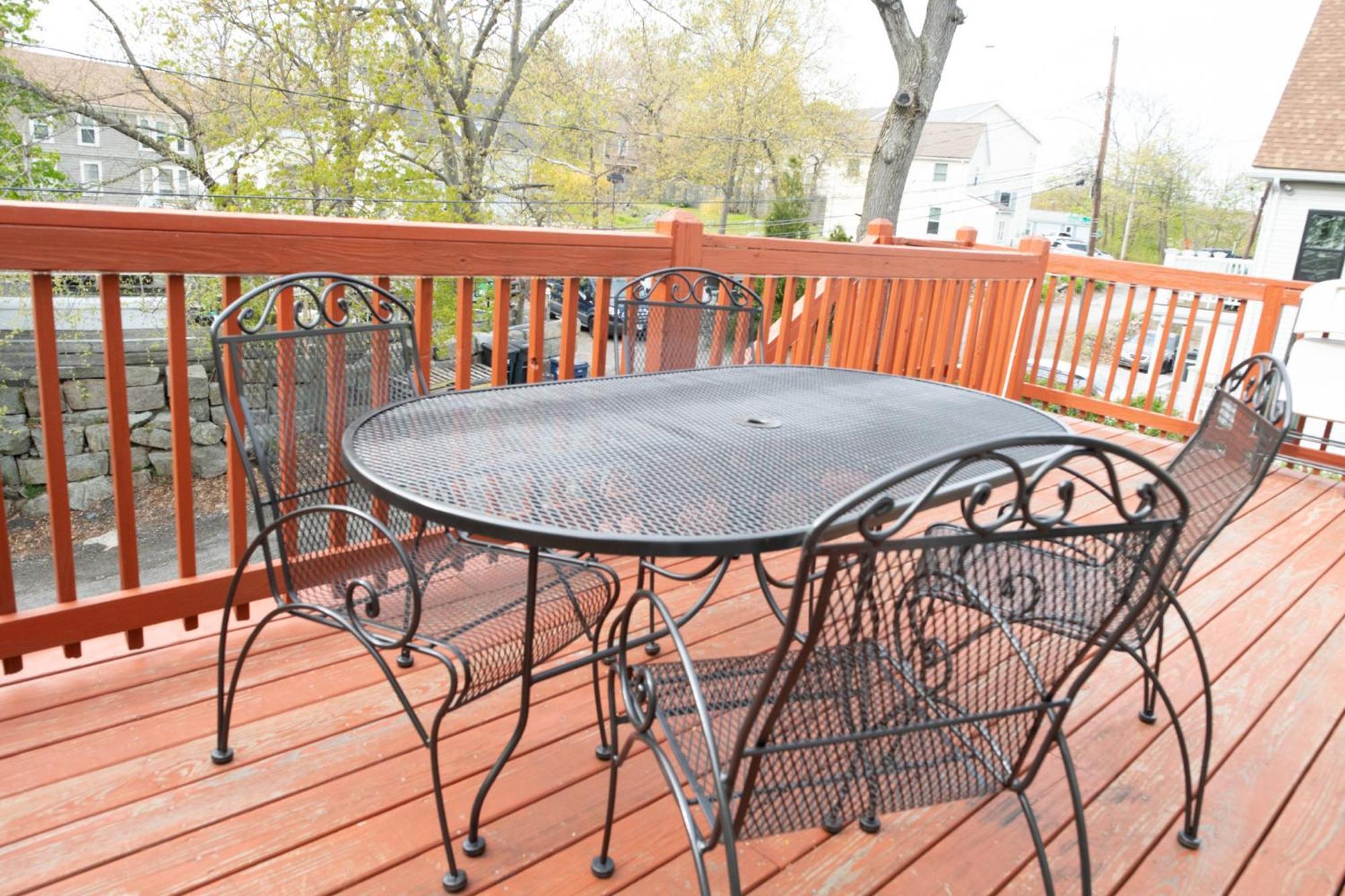 Beautiful Apartment-5 Beds-Full Kitchen-Parking-Super Clean! Boston Bagian luar foto